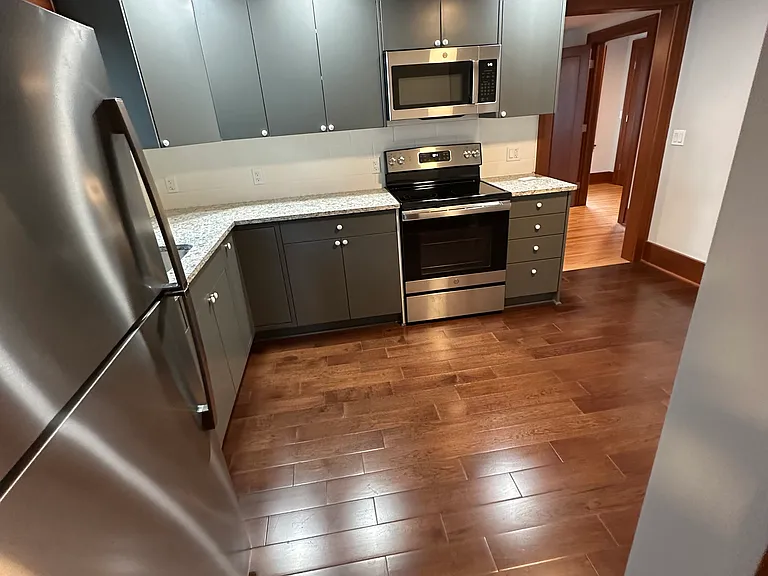 209 East Ave #2 — Photo 9