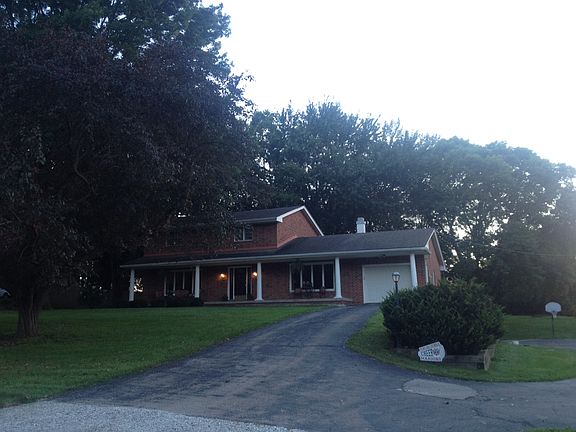3rd image of 2515 SE 1st St