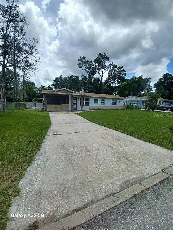 3 bed, 1.5 bath, 1000 sqft, $1,800 — Photo 2