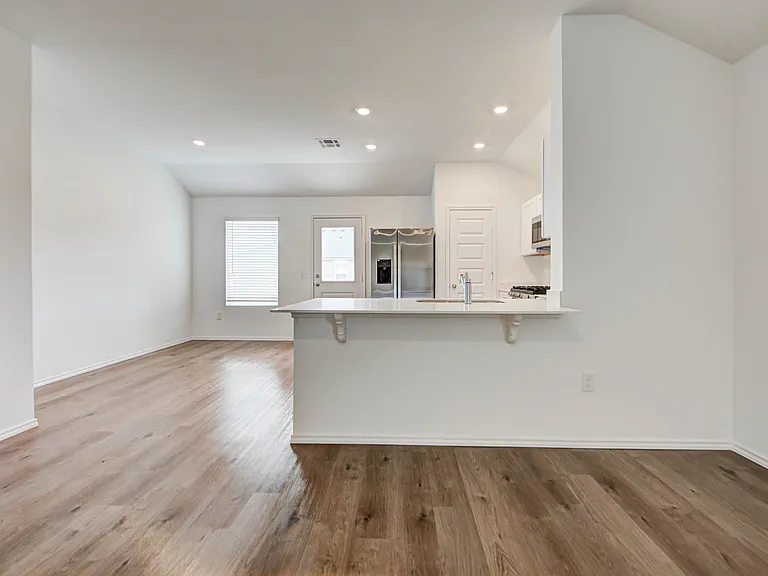 6100 Western Redbud Trl — Photo 14