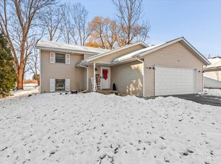 117 Benedict Dr SW, Poplar Grove, IL 61065