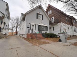 3008 W Harrison Ave, Milwaukee, WI 53215