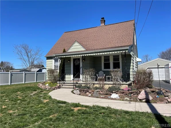 2435 Washington St, Niagara Falls, NY 14304