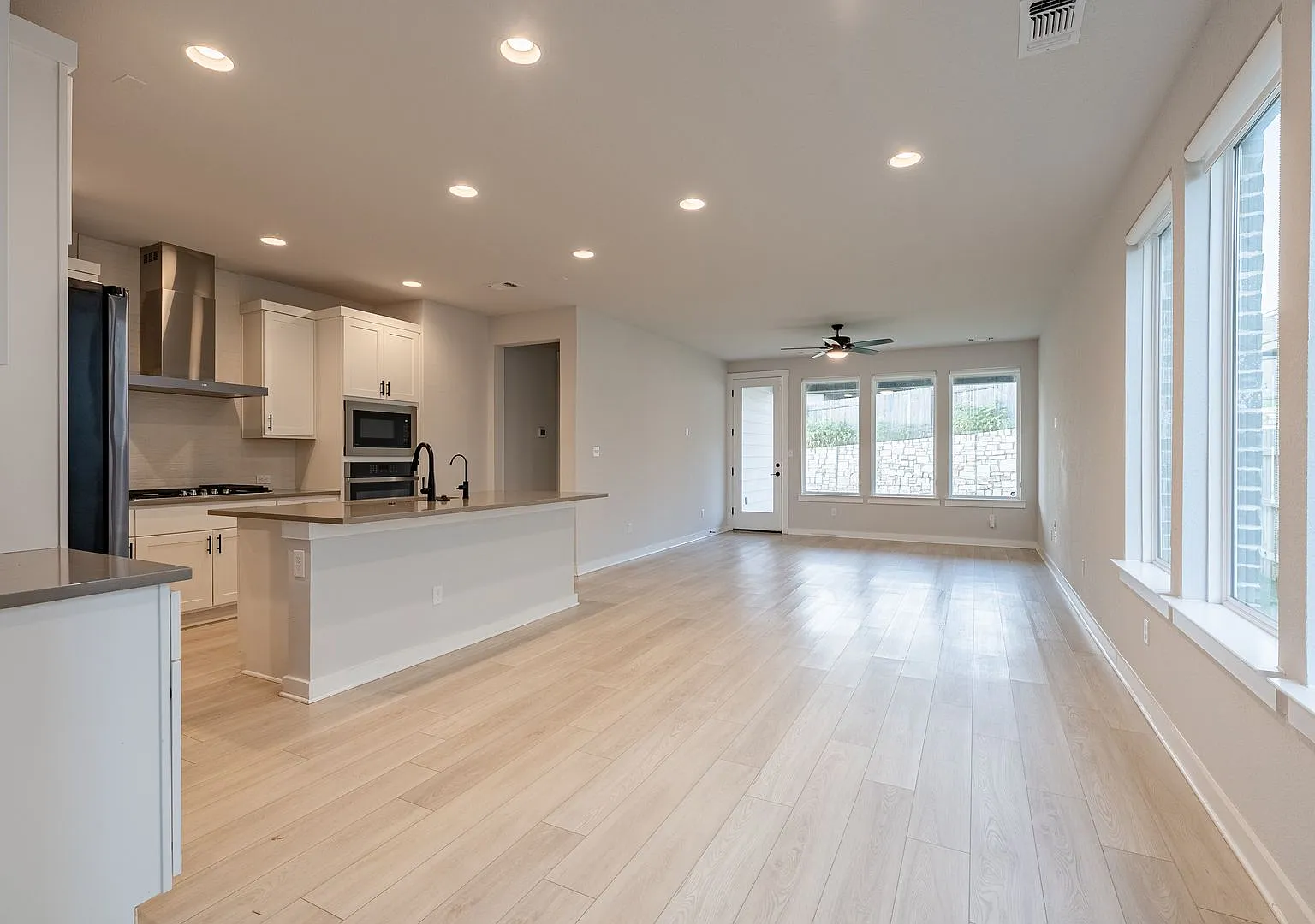 Spacious Buda Beauty Offering Open-Concept Living and Flexible Space for Every Lifestyle! — Photo 4