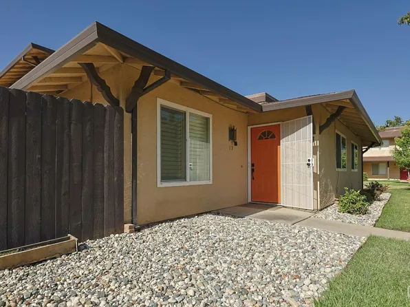 16 W Elliot St APT 13, Woodland, CA 95695