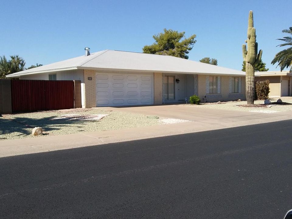 1st image of 16214 N Meadow Park Dr