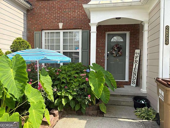 4th image of 2854 Commonwealth Cir