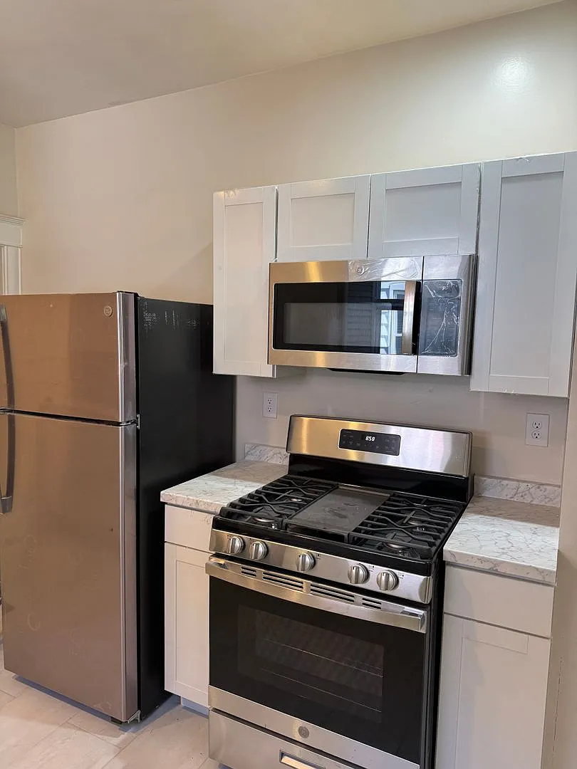 3405 Brotherton Rd — Photo 2