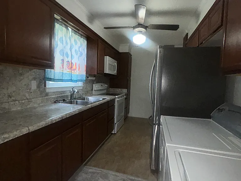 170 Highland Park Cir — Photo 4