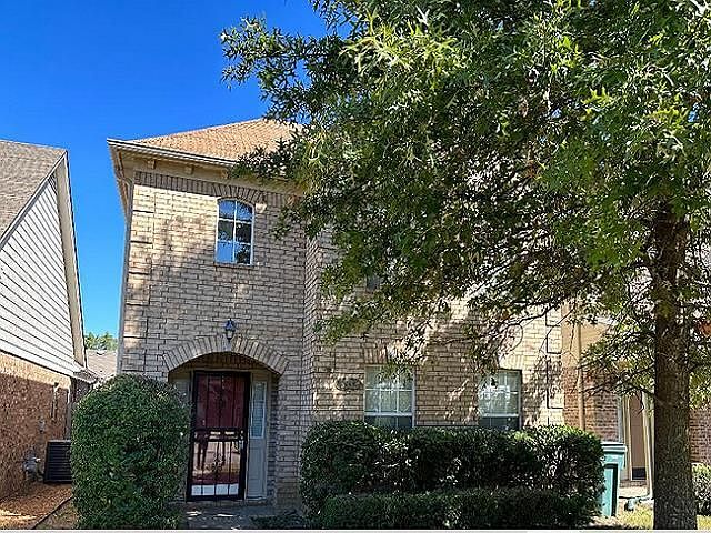 1st image of 8532 Shady Elm Dr