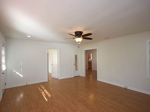 3rd image of 312 S Santa Anita Ave