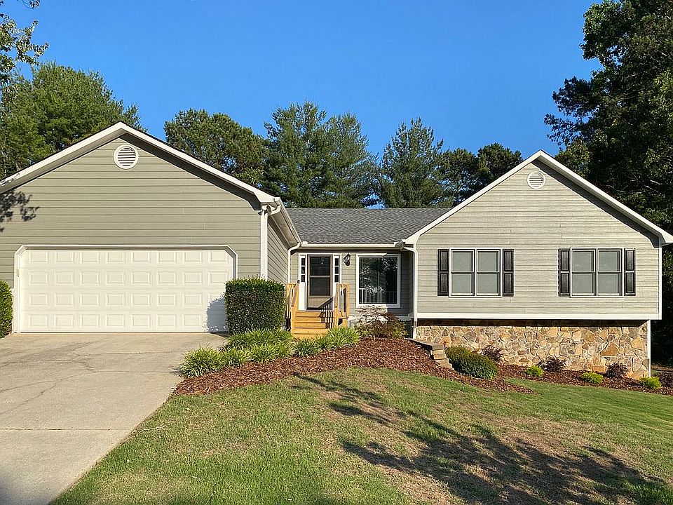 1st image of 2660 Holly Springs Dr