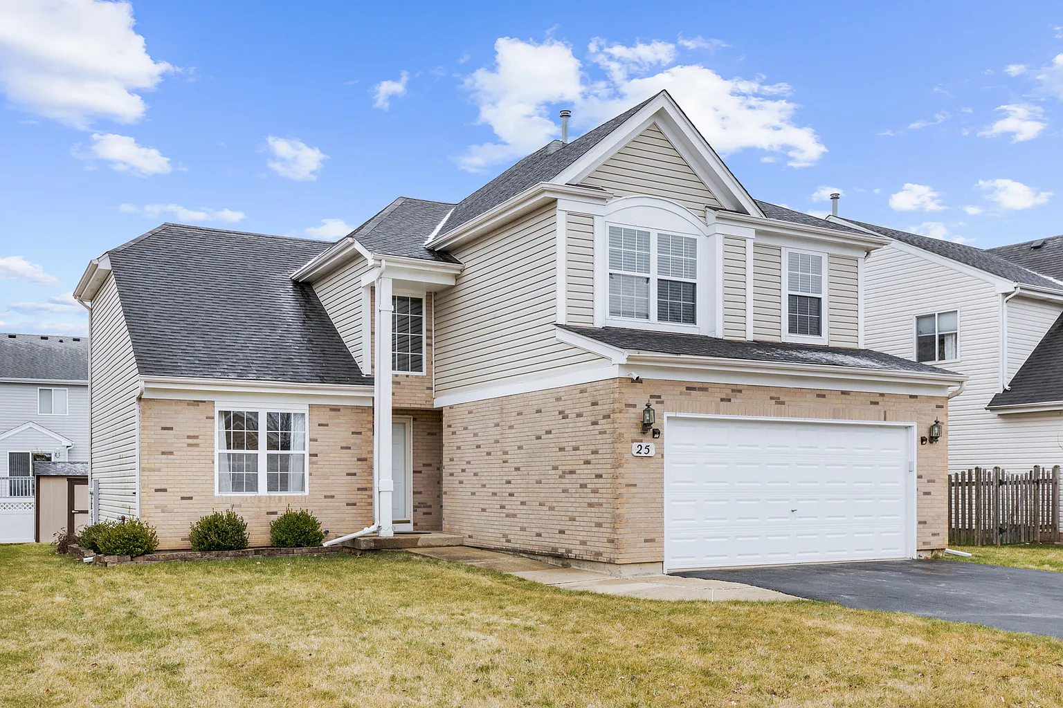 25 Emerald Dr photo 1