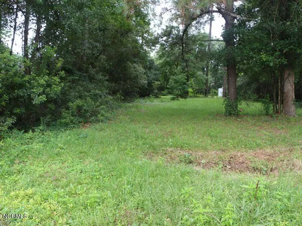 106 Seafarers Court, River Bend, NC 28562