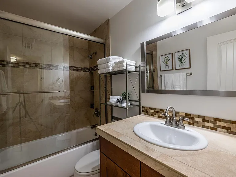 8315 E Orange Blossom Ln — Photo 17