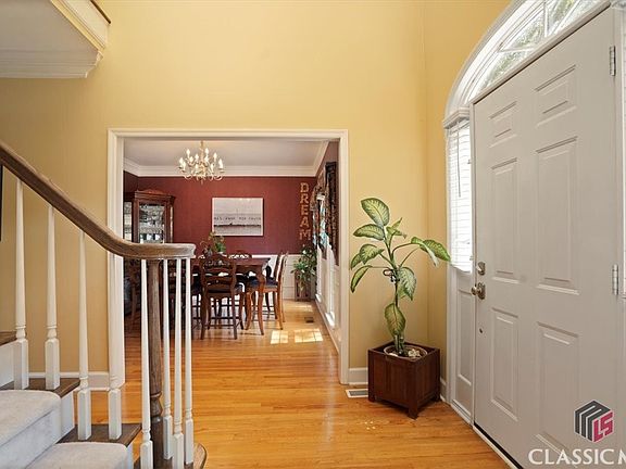 4th image of 1130 Latham Drive