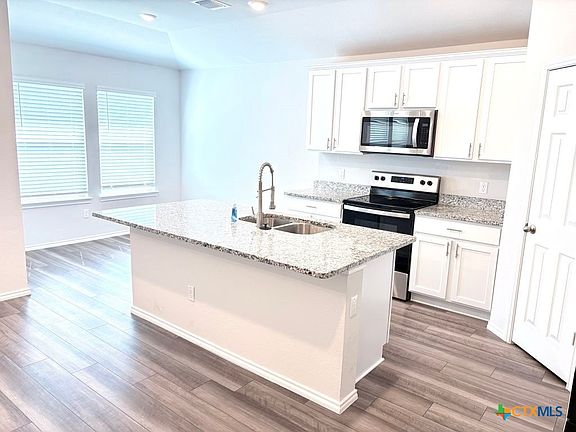 4th image of 1507 Merritt St