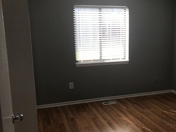 5th image of 4571 Stauffer Ave SE