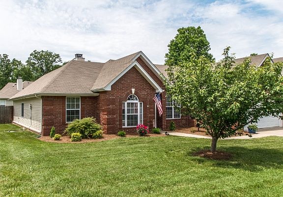 2nd image of 415 Foster Dr