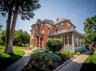 226 W Lincoln St, Lindsborg, KS 67456