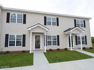124 Chandler Dr #F, Washington, NC 27889