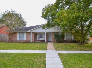 9239 Rentur Dr, Houston, TX 77031