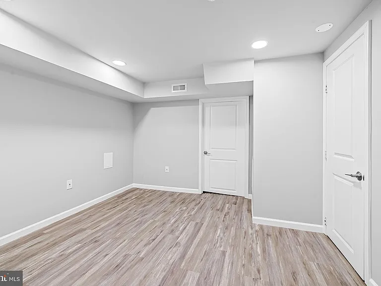3339 Elmora Ave — Photo 21