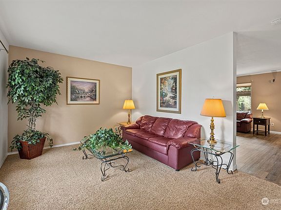 4th image of 8812 132nd Street E
