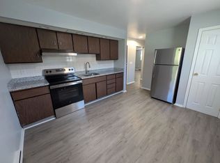 Stylish 2-Bedroom Apartment Renovated & Peaceful Living, Troy, NY 12180