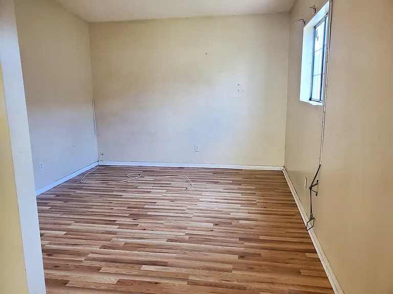 1255 W 127th St — Photo 7