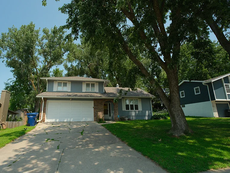 13520 Glenn St — Photo 2