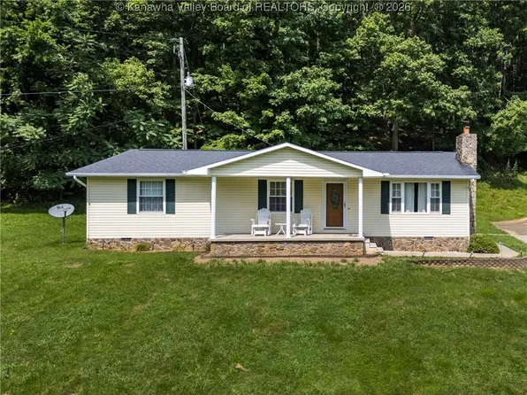 2316 Falcon Dr, Charleston, WV 25387
