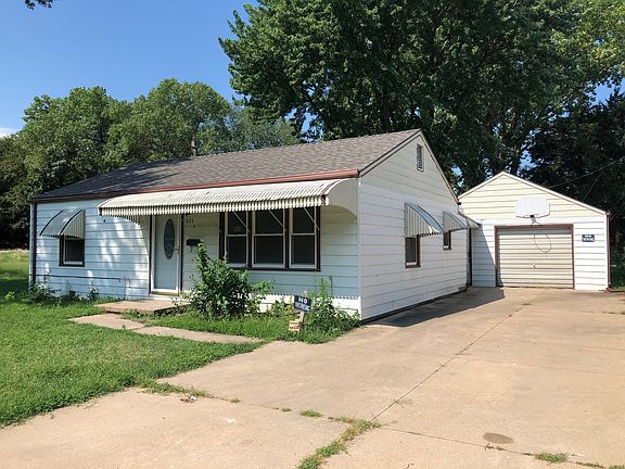 2nd image of 805 N Atchison St