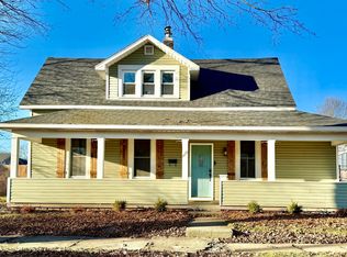 9408 W High St, Yorktown, IN 47396