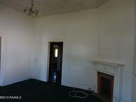 5th image of 408 S Louisiana St