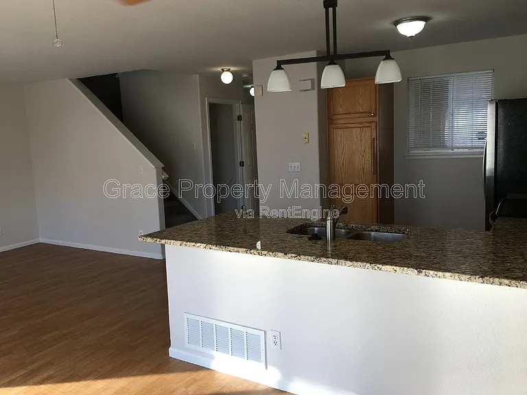 574 W 91st Dr — Photo 5