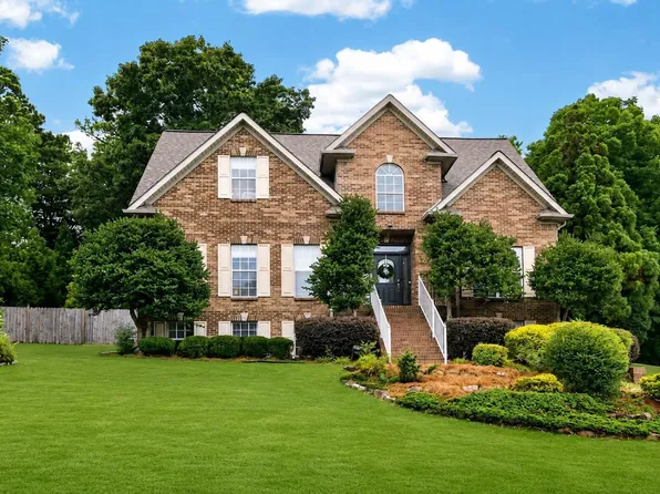 312 Honeysuckle Ln, Chelsea, AL 35043