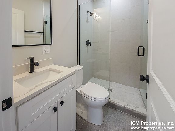 2nd image of 4405 N Seeley Ave #2C