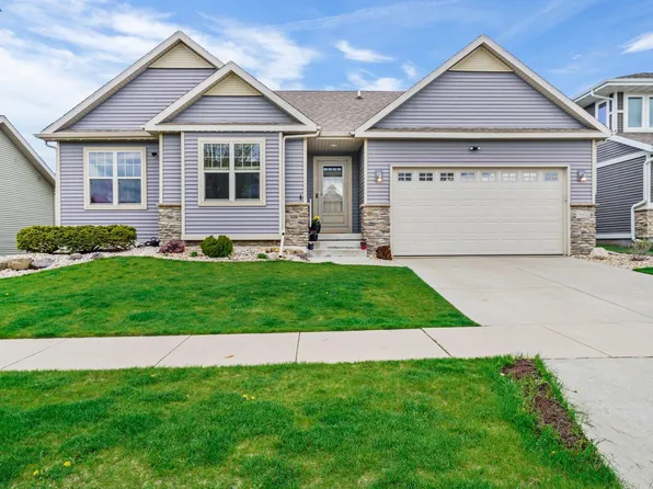 9002 Pine Hollow Pl, Verona, WI 53593