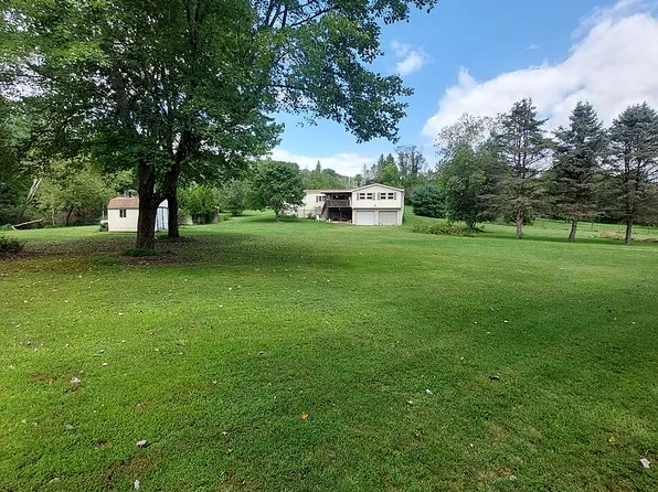 100 Hawk Farm Rd, Kunkletown, PA 18058