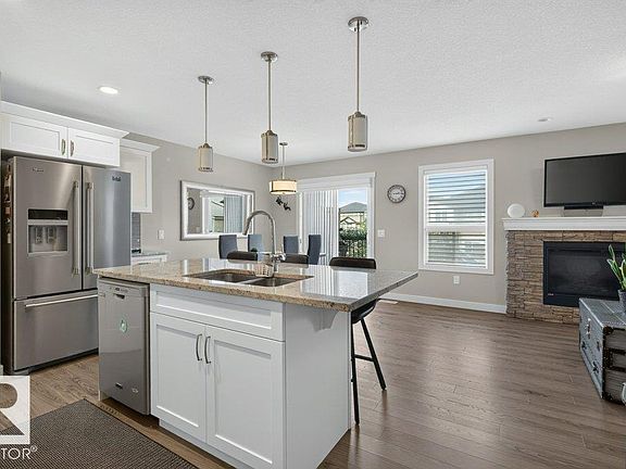 4th image of 21 Augustine Cres Unit 32