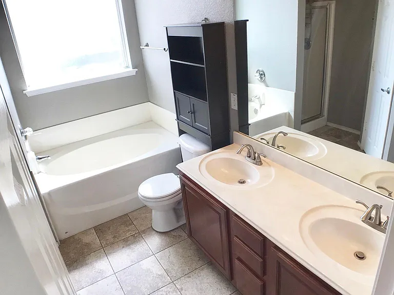 9945 Osprey Dr — Photo 12