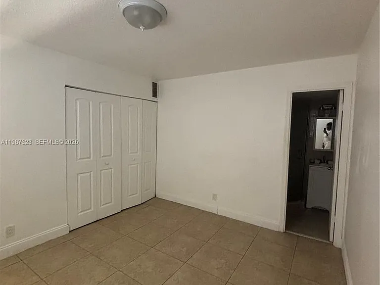 550 SW 2nd Ave #1210 — Photo 11