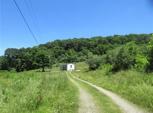 243 Cottage Hill Rd, New Freeport, PA 15352