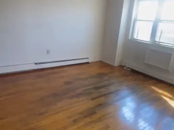 (undisclosed Address), Far Rockaway, NY 11691