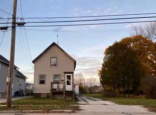 1814 12th St, Two Rivers, WI 54241