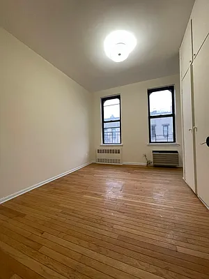 Rented by Bond New York | media 4