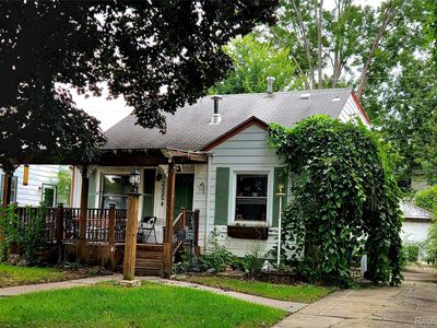 2325 Barrett Ave, Royal Oak, MI, 48067