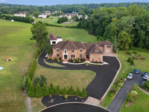 120 Fox Chase Ct, Woolwich Township, NJ 08085