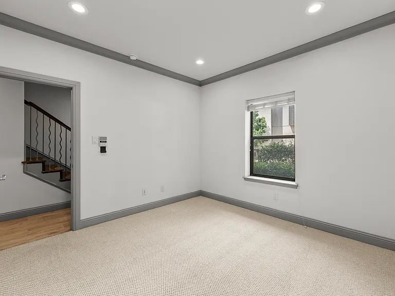3142 Ross Ave #1 — Photo 6